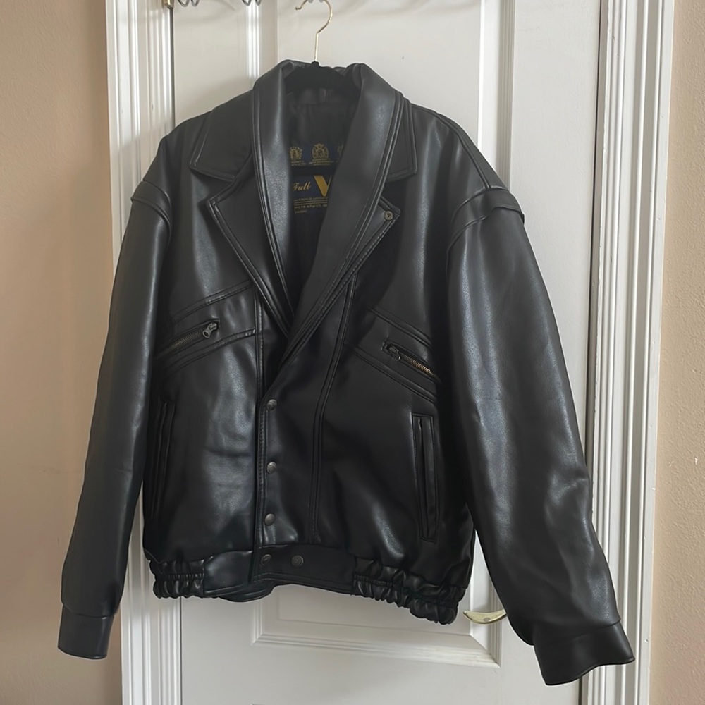 Vintage leather jacket to her majesty’s Italian Moda V made in It